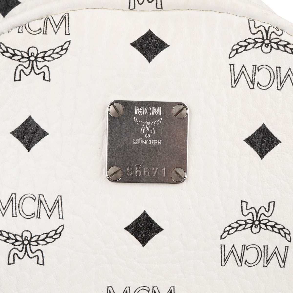MCM Monogram Visetos Stark Side Studs Mini Rucksack, Bild 8 von 8