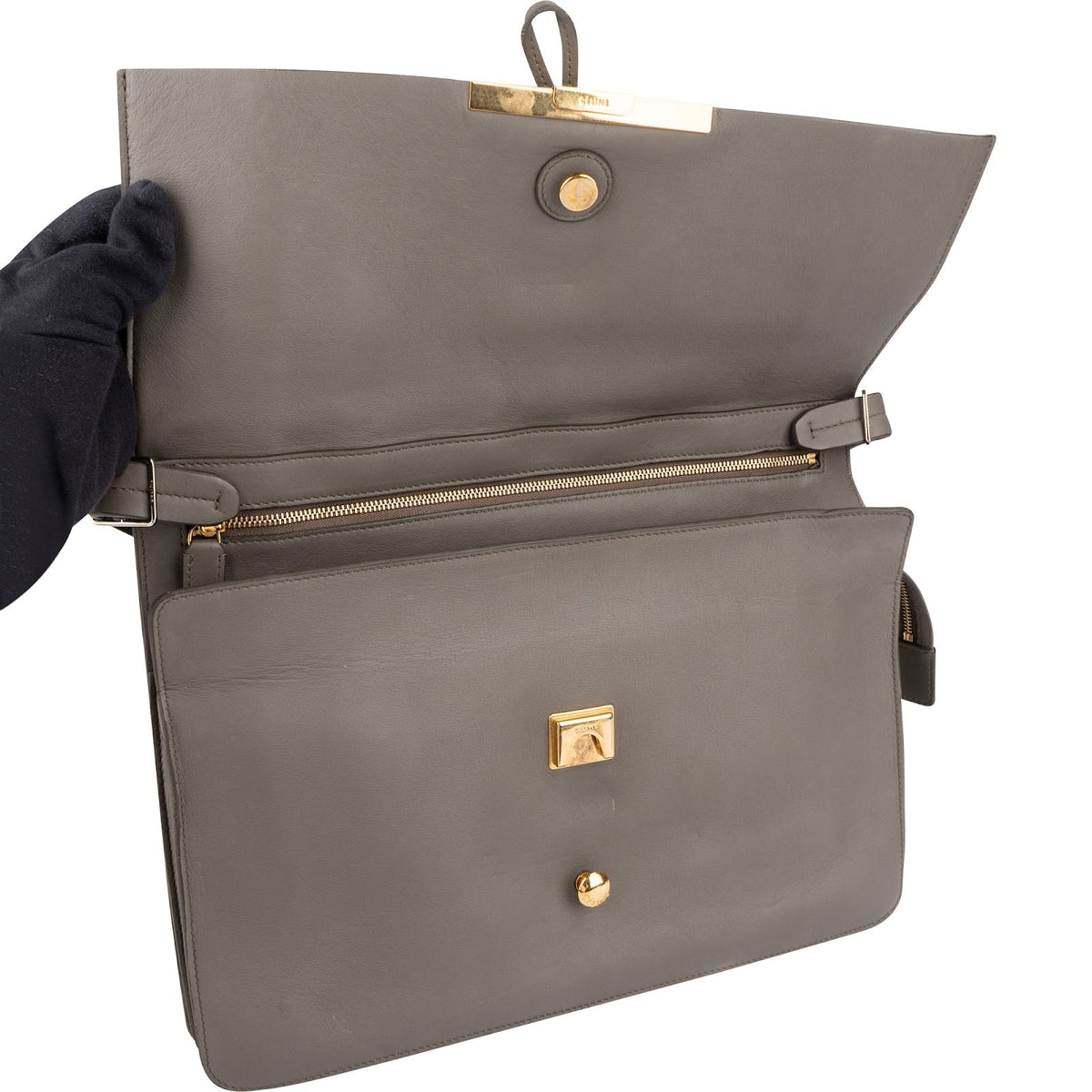 Céline Grau Kalbsleder Blade Schultertasche, Bild 9 von 13