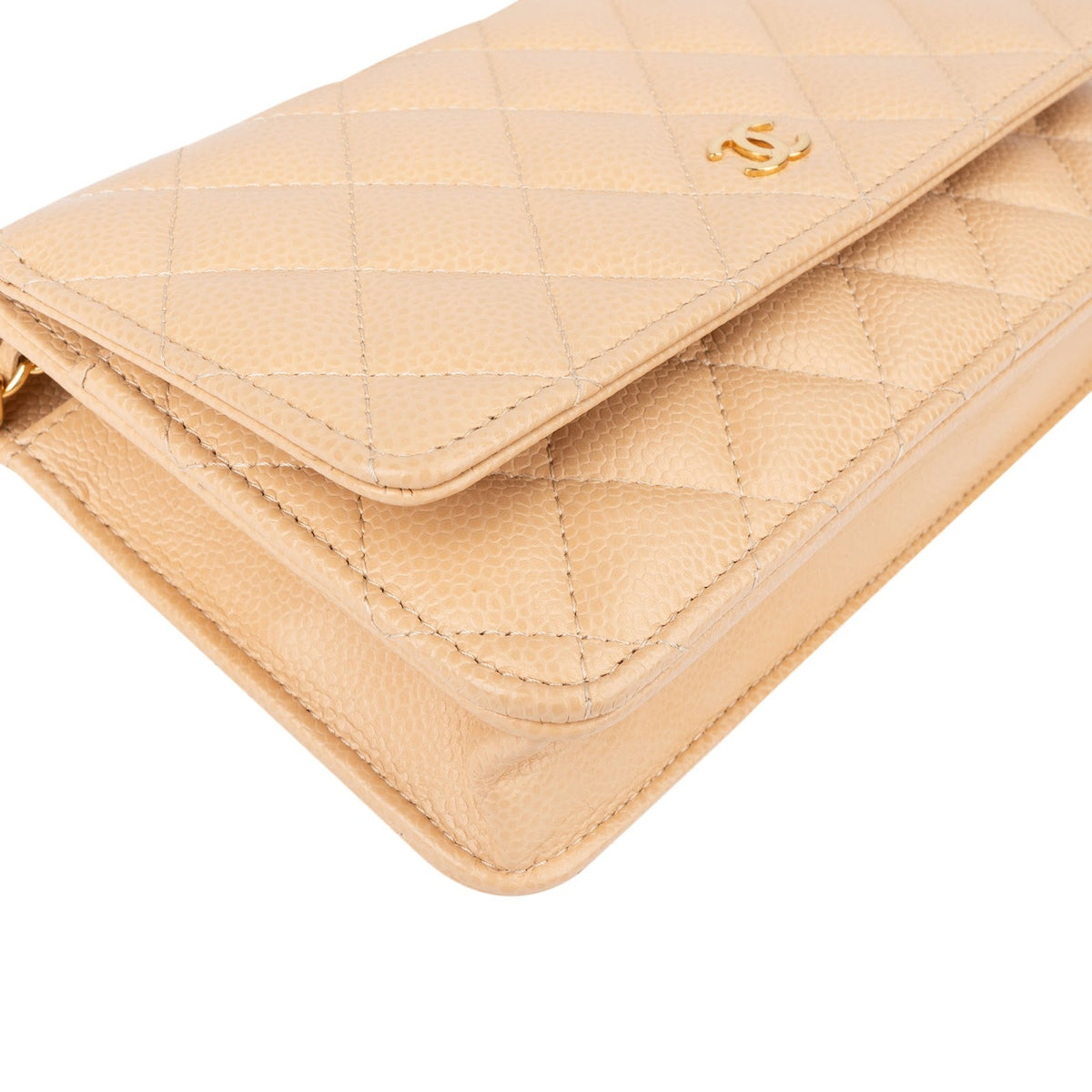 Borsa a tracolla Wallet on Chain di Chanel in pelle caviar trapuntata