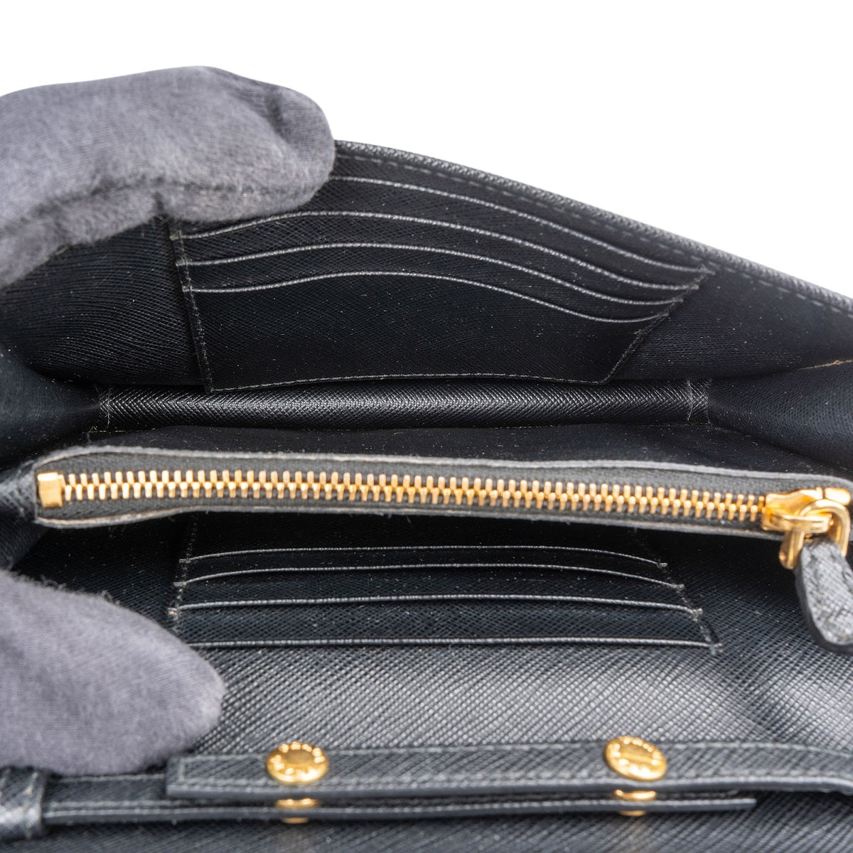 Prada Wallet On Chain aus schwarzem Saffiano-Leder – Ansicht 10