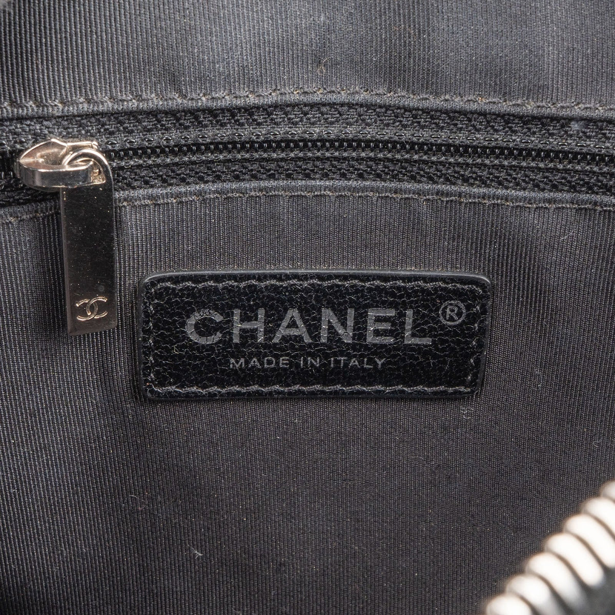 Chanel CC Business Affinity Small Single Flap aus Caviar-Leder – Ansicht 13