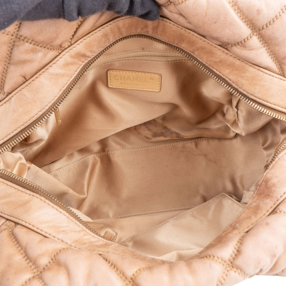 Chanel Bubble Quilt CC Bowler aus Lammleder – Ansicht 11