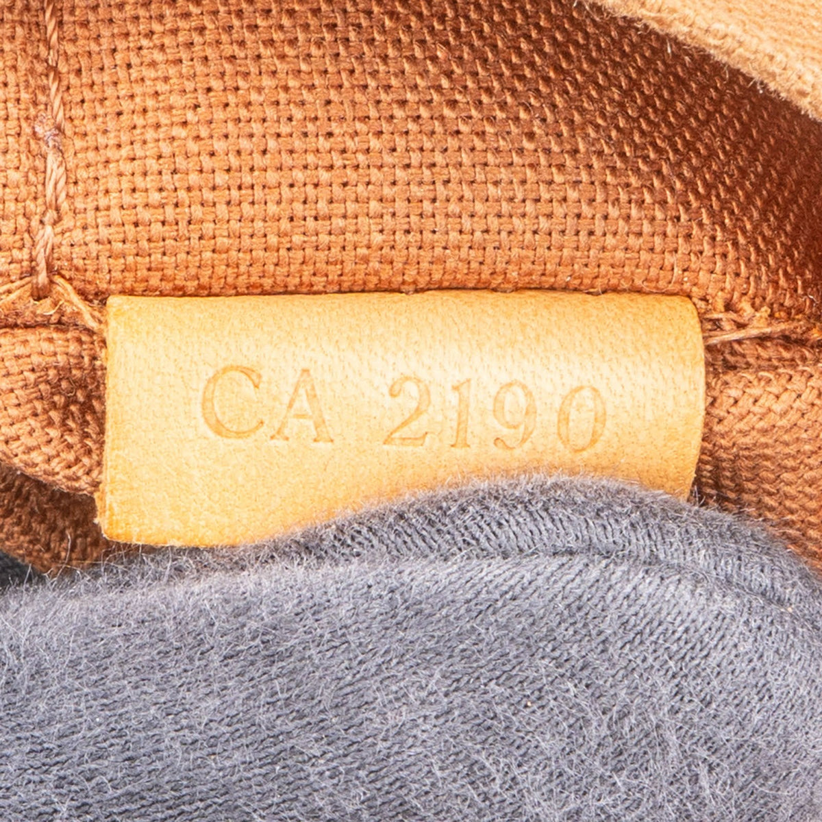 Louis Vuitton Monogram Canvas Odeon GM Handtas