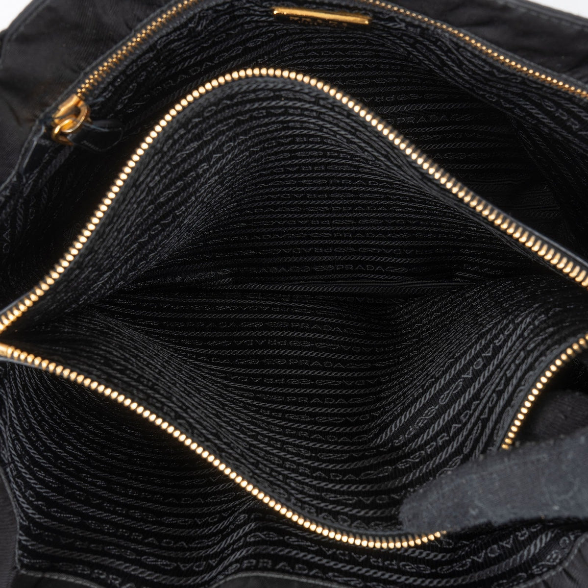 Sac cabas et porté épaule Prada en nylon Tessuto et cuir verni