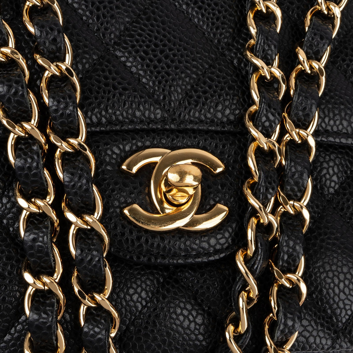 Chanel gewatteerde Caviar leren medium Double Flap crossbodytas