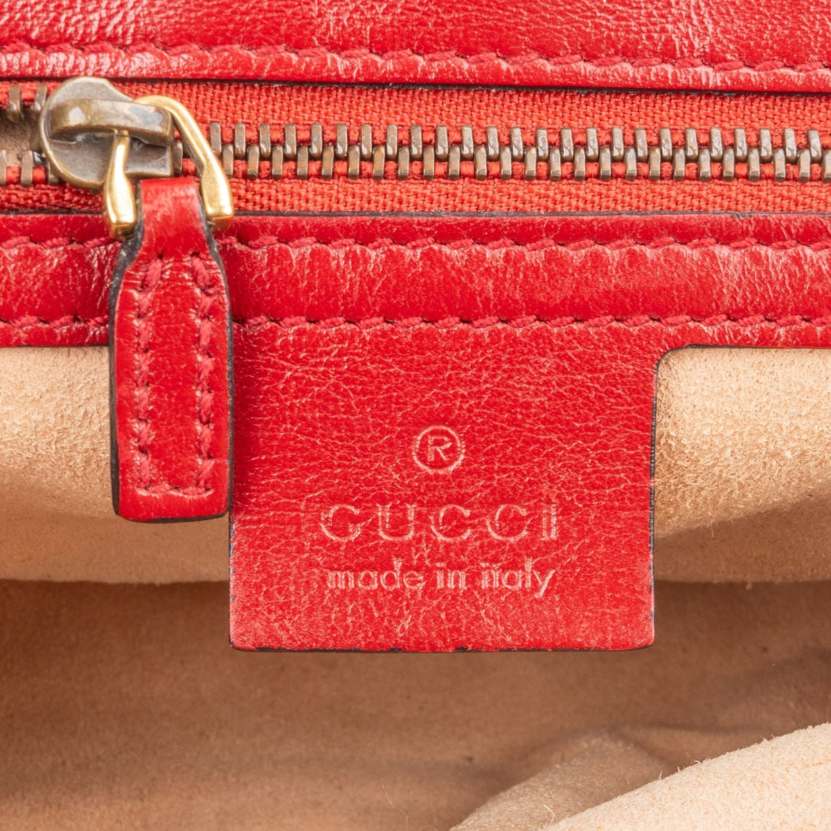Gucci zwarte Matelassé lederen rode Edges GG Marmont crossbody tas
