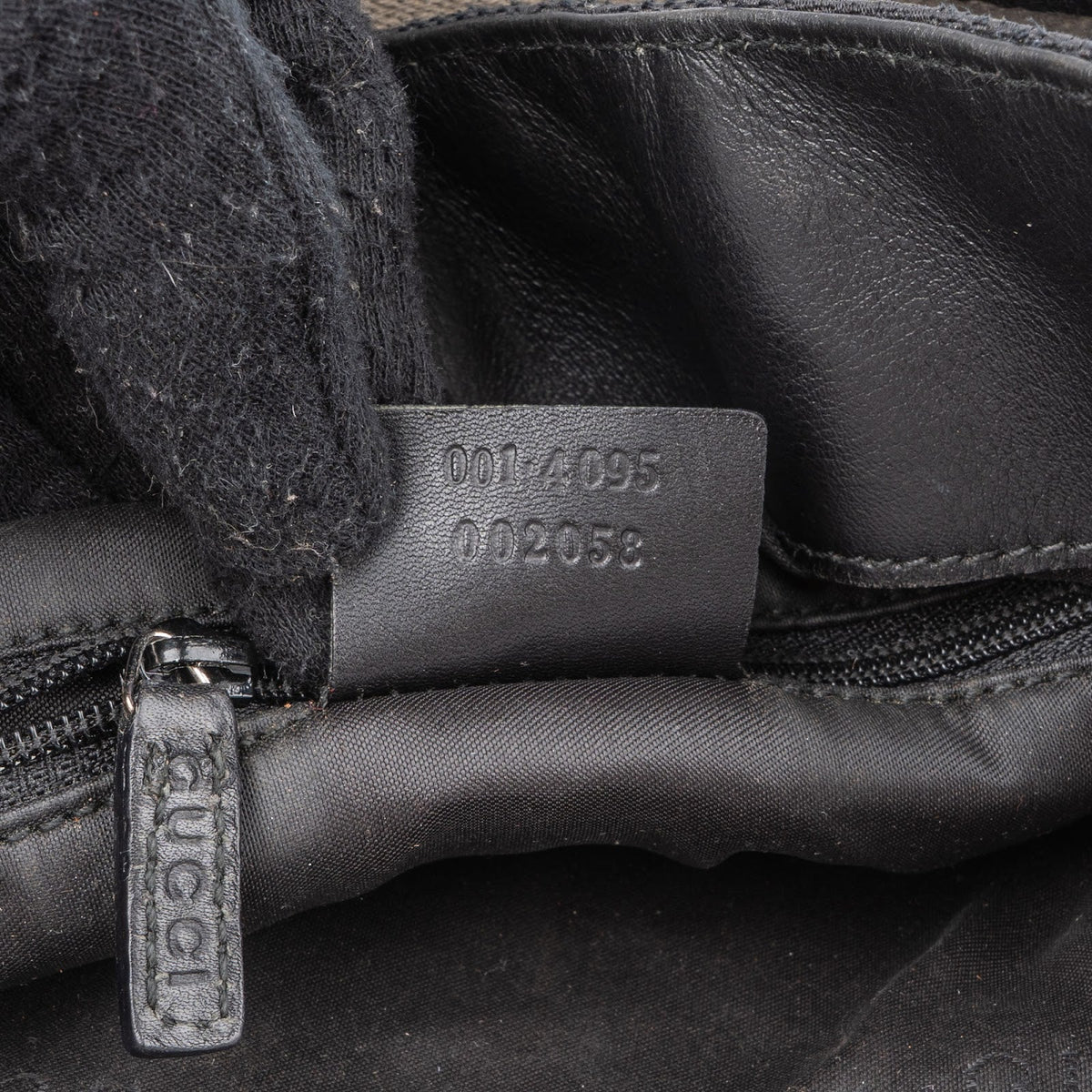Gucci Monogram GG Canvas schoudertas met bamboe handvat