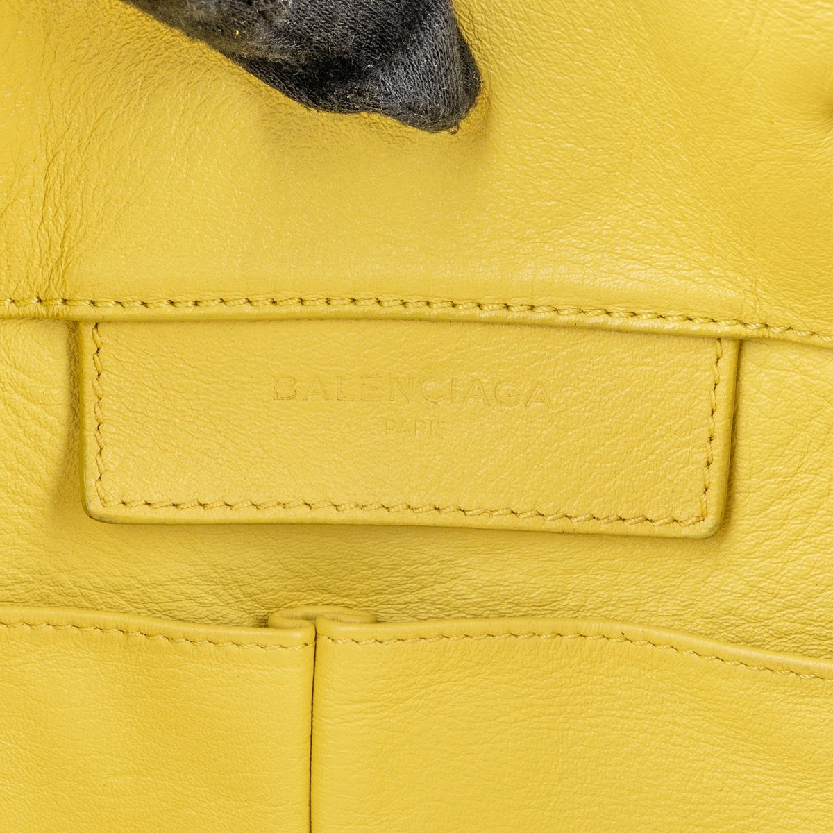 Balenciaga Paper Side Zip Tote aus Leder – Ansicht 9