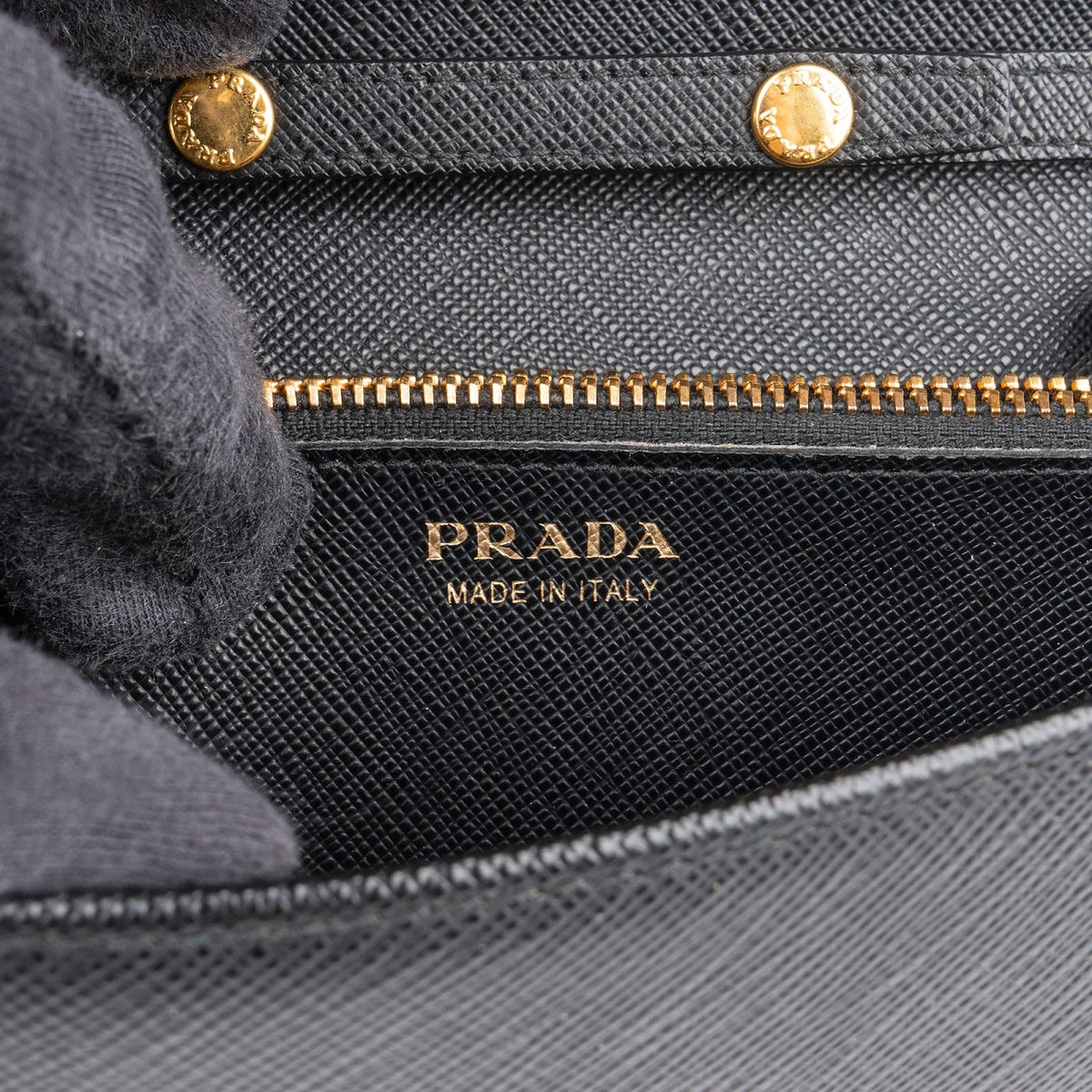 Prada Wallet On Chain aus schwarzem Saffiano-Leder – Ansicht 11