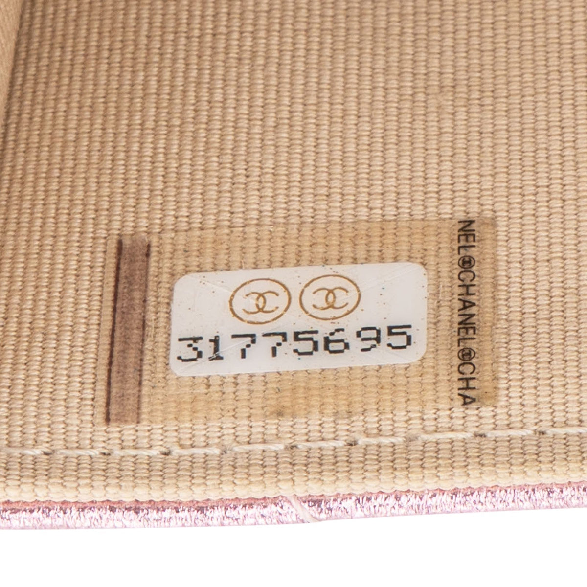 Borsa a tracolla Chanel Waist in pelle di agnello trapuntata metallizzata