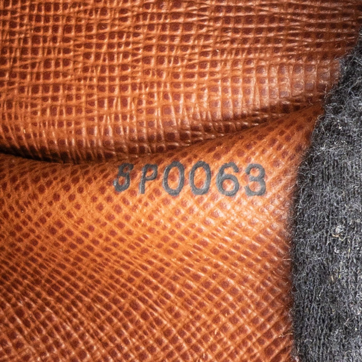 Bolso de mano Papillon 26 en lona Monogram de Louis Vuitton