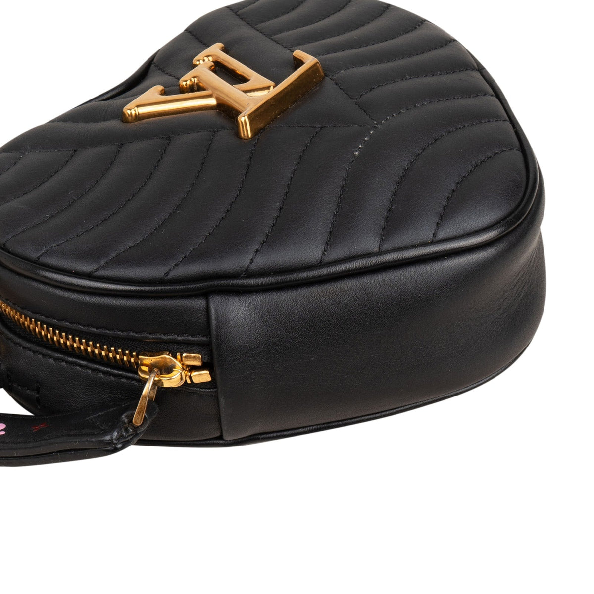Sac bandoulière Louis Vuitton New Wave Heart PM en cuir matelassé