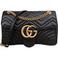 Gucci Matelassé GG Large Marmont aus Leder – Vorderansicht