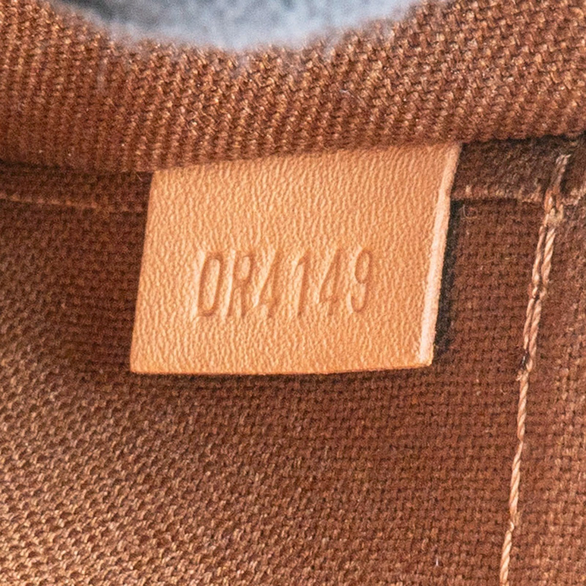 Sac bandoulière Multi Pochette Accessoires en toile Monogram Louis Vuitton