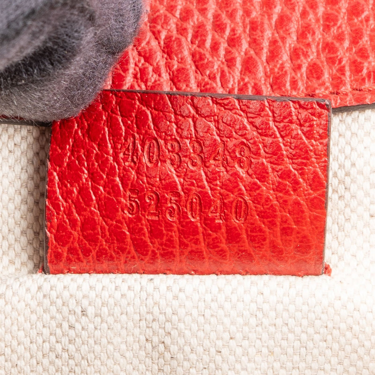Bolso de hombro y bandolera Dionysus de piel roja con cristales de Gucci