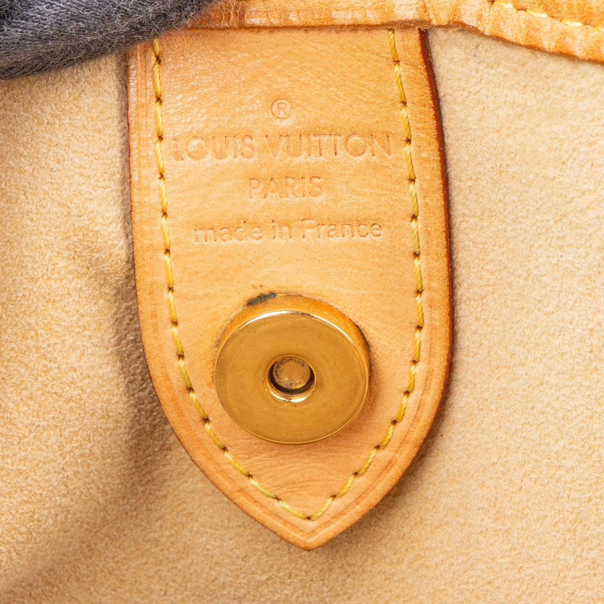 Louis Vuitton Galliera PM aus Monogram Canvas – Ansicht 9