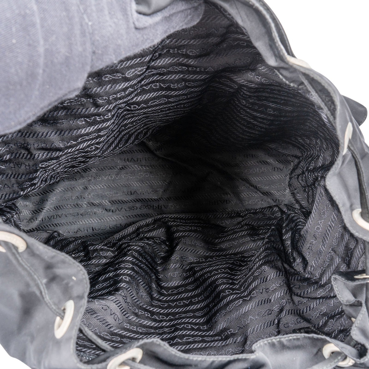 Prada Schwarz Nylon Triangle Rucksack, Bild 8 von 10