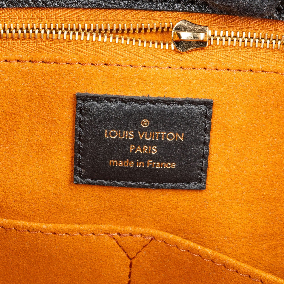 Sac porté épaule Louis Vuitton OnTheGo MM en cuir Monogram Empreinte noir