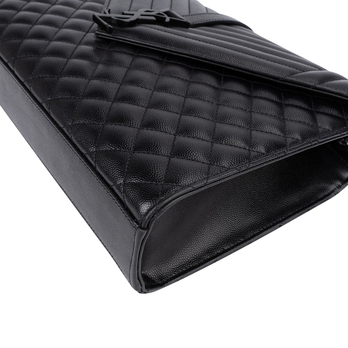Borsa a tracolla grande Envelope Saint Laurent in pelle Grain de Poudre