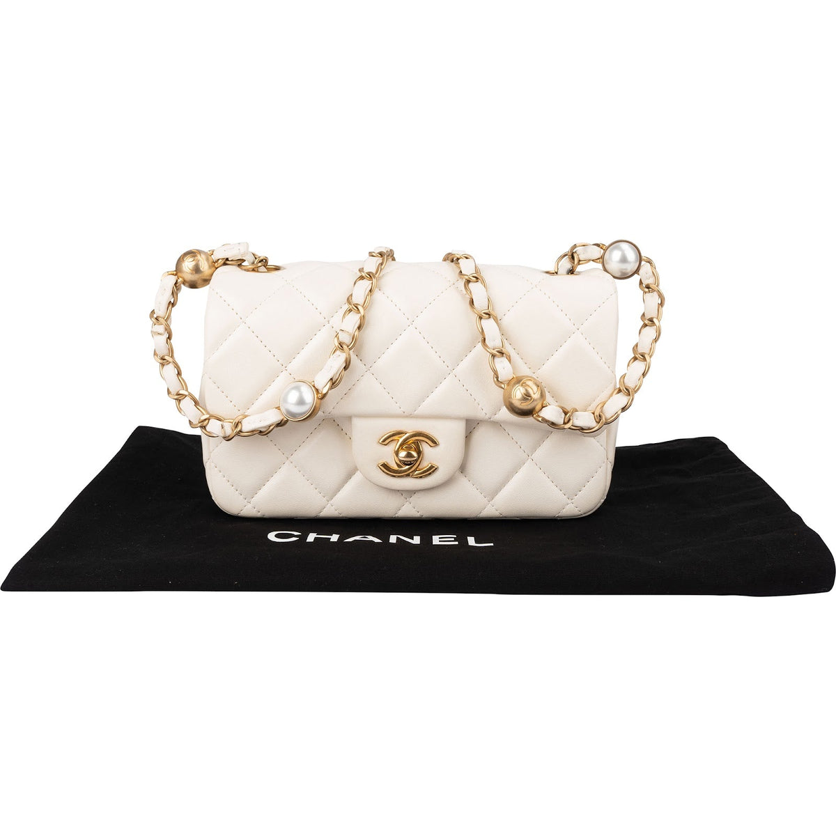 Sac bandoulière Chanel Mini Rectangular à rabat simple en cuir d'agneau matelassé avec perles
