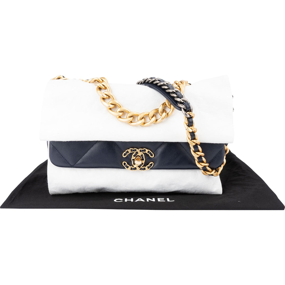 Grand sac bandoulière Chanel 19 en cuir d'agneau matelassé