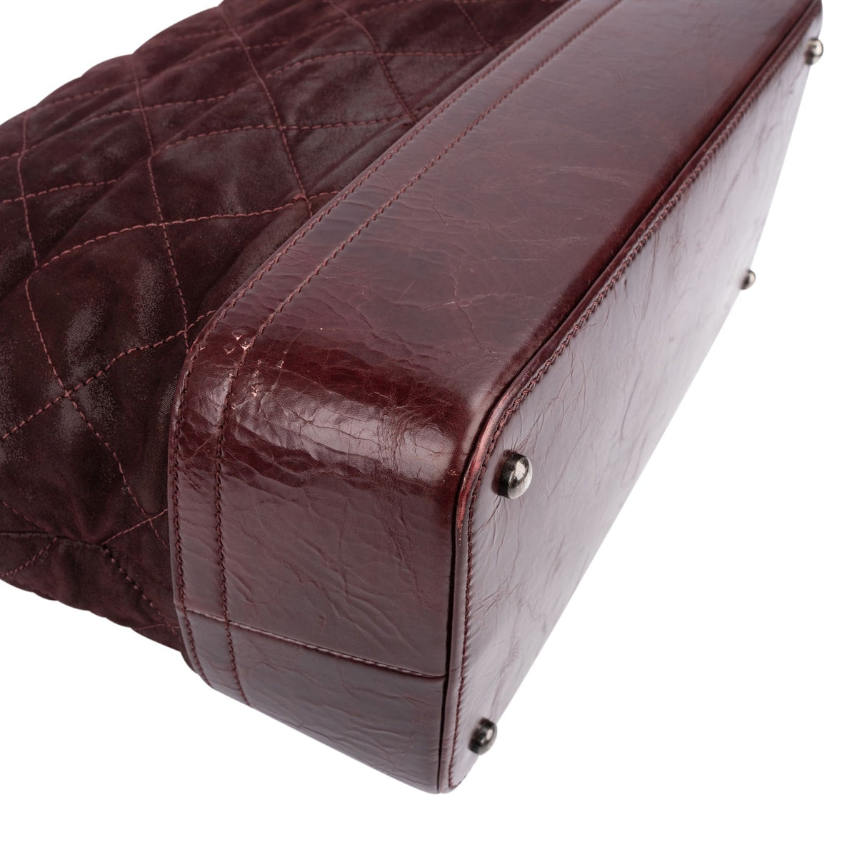 Sac à bandoulière Chanel Gabrielle en cuir de veau matelassé irisé bordeaux