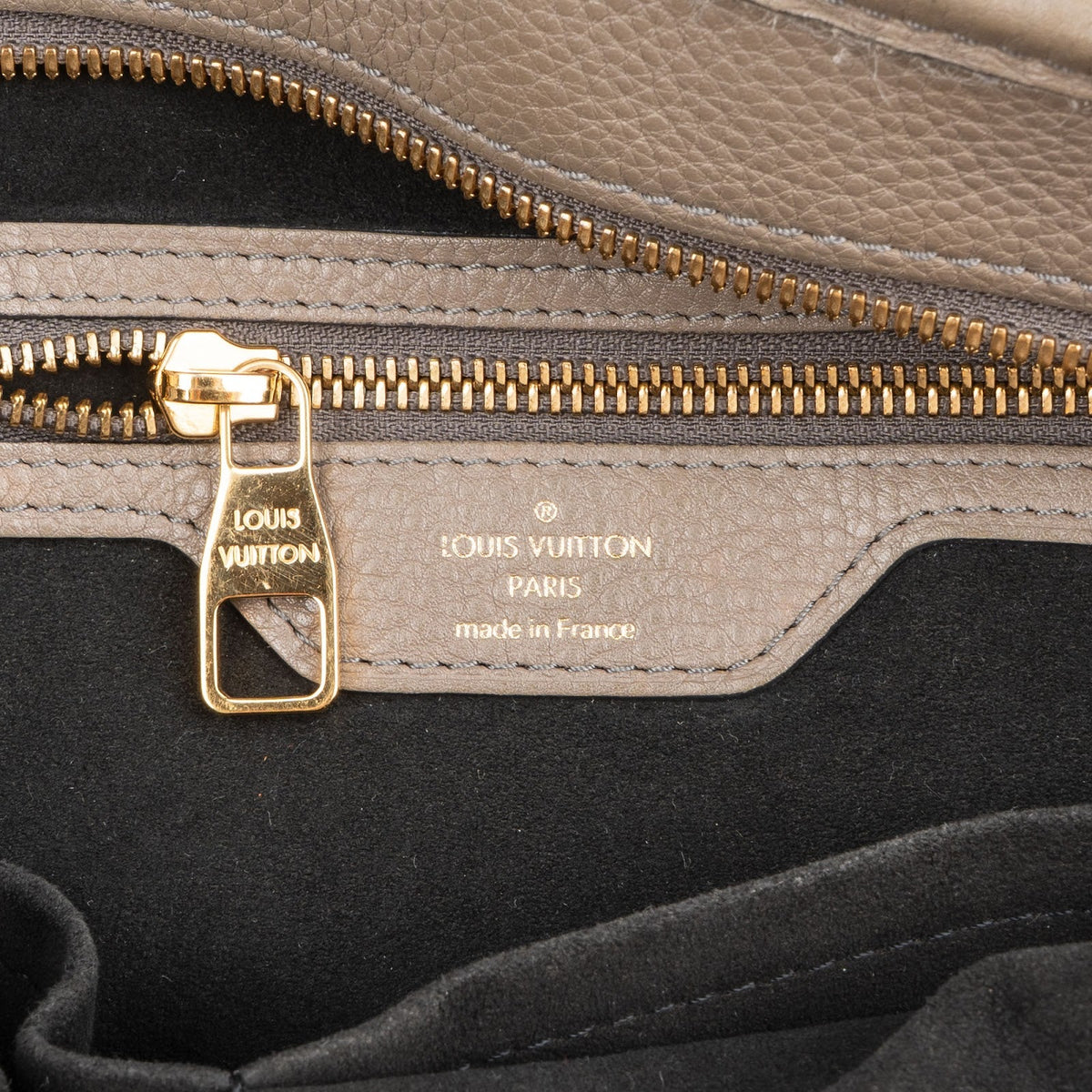 Sac à main Louis Vuitton Stellar PM en cuir Monogram Mahina M93811