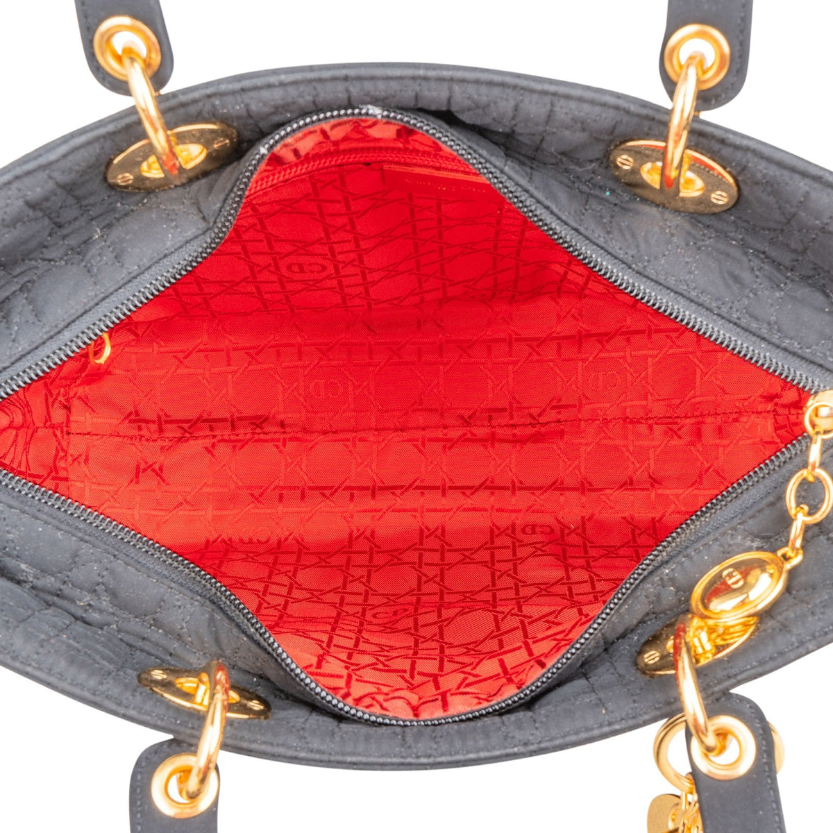 Bolso Lady Dior de nylon acolchado con motivo Cannage de Christian Dior