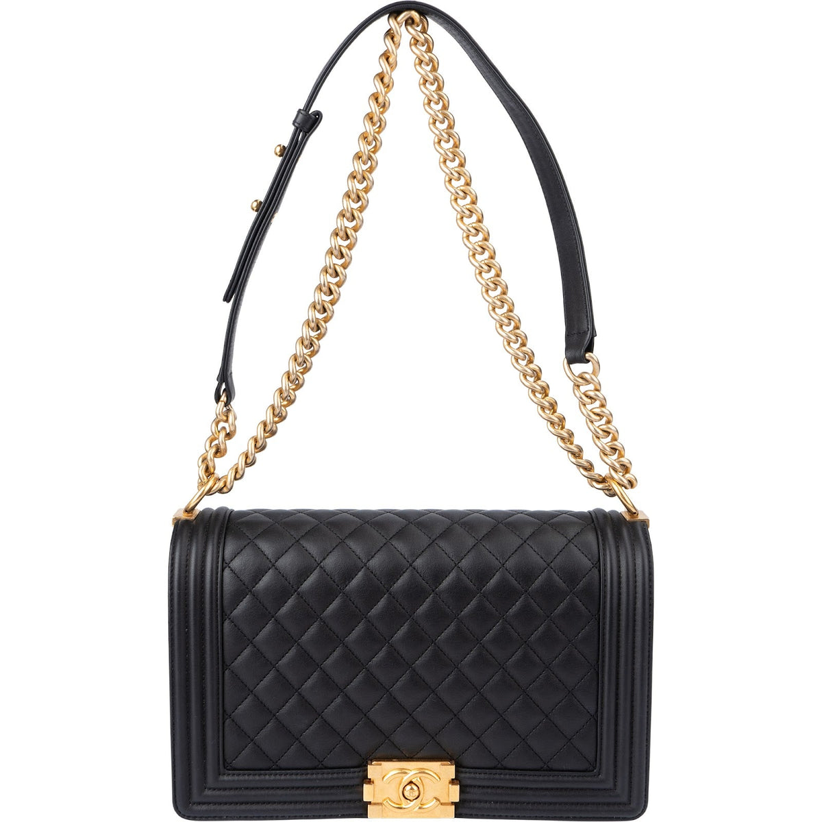 Sac bandoulière Chanel Boy New Medium à rabat simple en cuir d'agneau matelassé