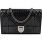 Dior Diorama Wallet on Chain aus Micro-Cannage-Lackleder – Vorderansicht