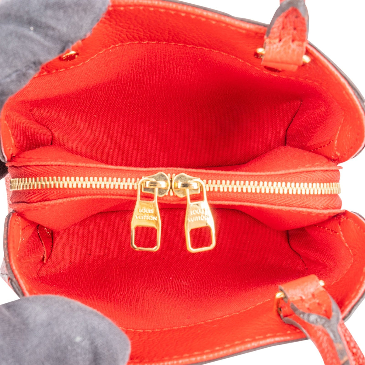 Sac à bandoulière Nano Montaigne Louis Vuitton en cuir Monogram Empreinte