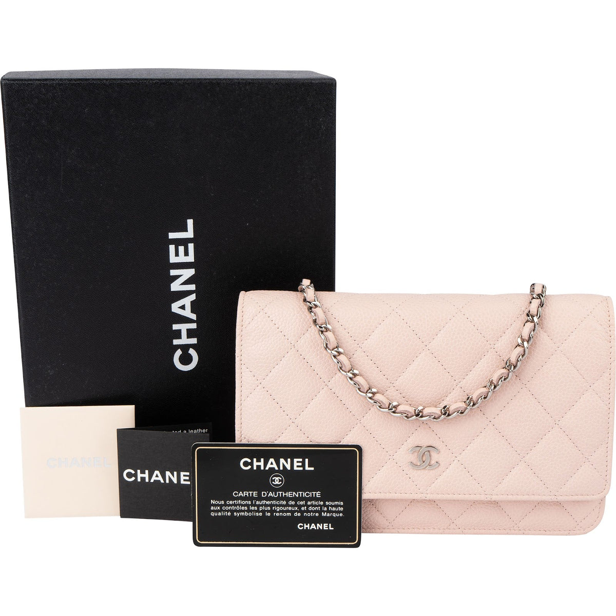 Sac bandoulière Chanel Wallet On Chain en cuir caviar matelassé et bijouterie palladium