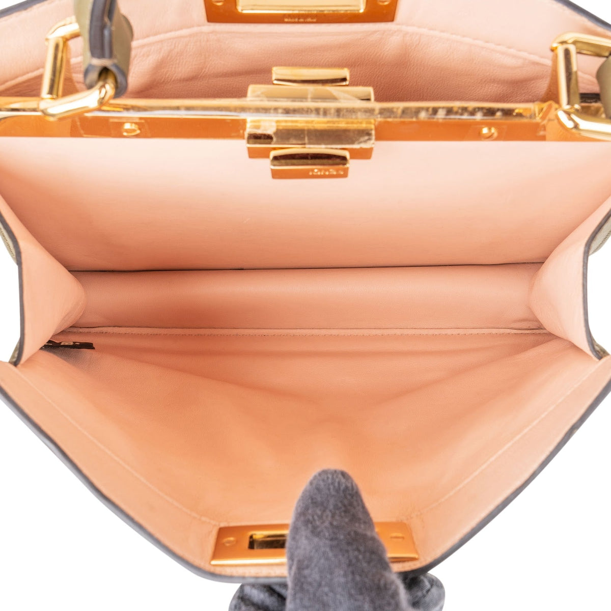 Fendi Medium Peekaboo aus olivgrünem Leder – Ansicht 10