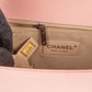 Chanel Boy Single Flap aus gestepptem Lackleder – Ansicht 14