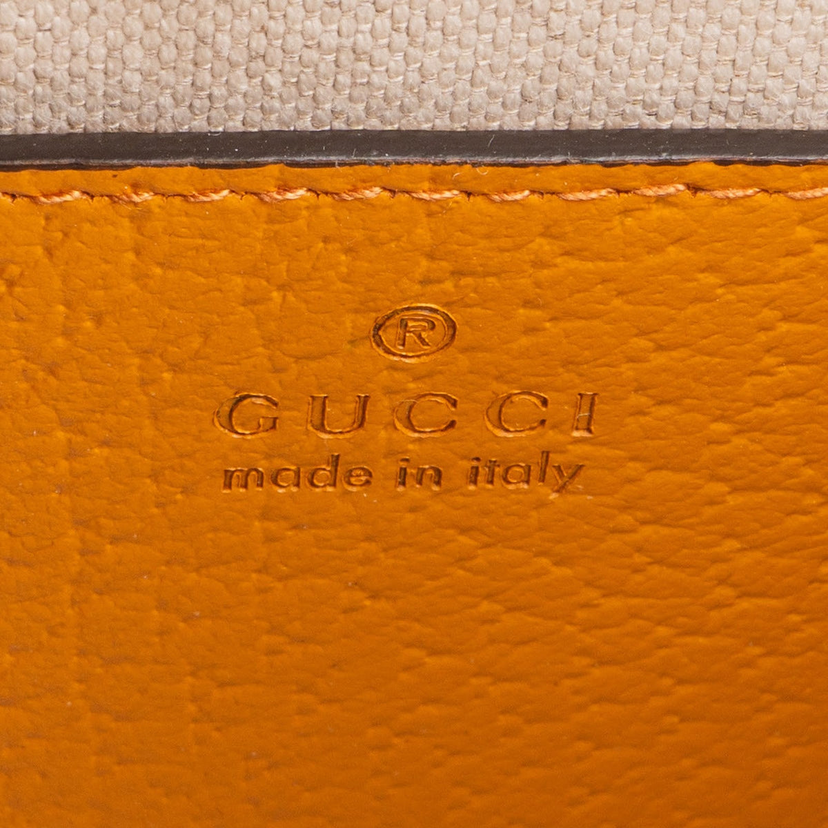 Gucci Diana Mini Tote aus Bast (limitiert) – Ansicht 12