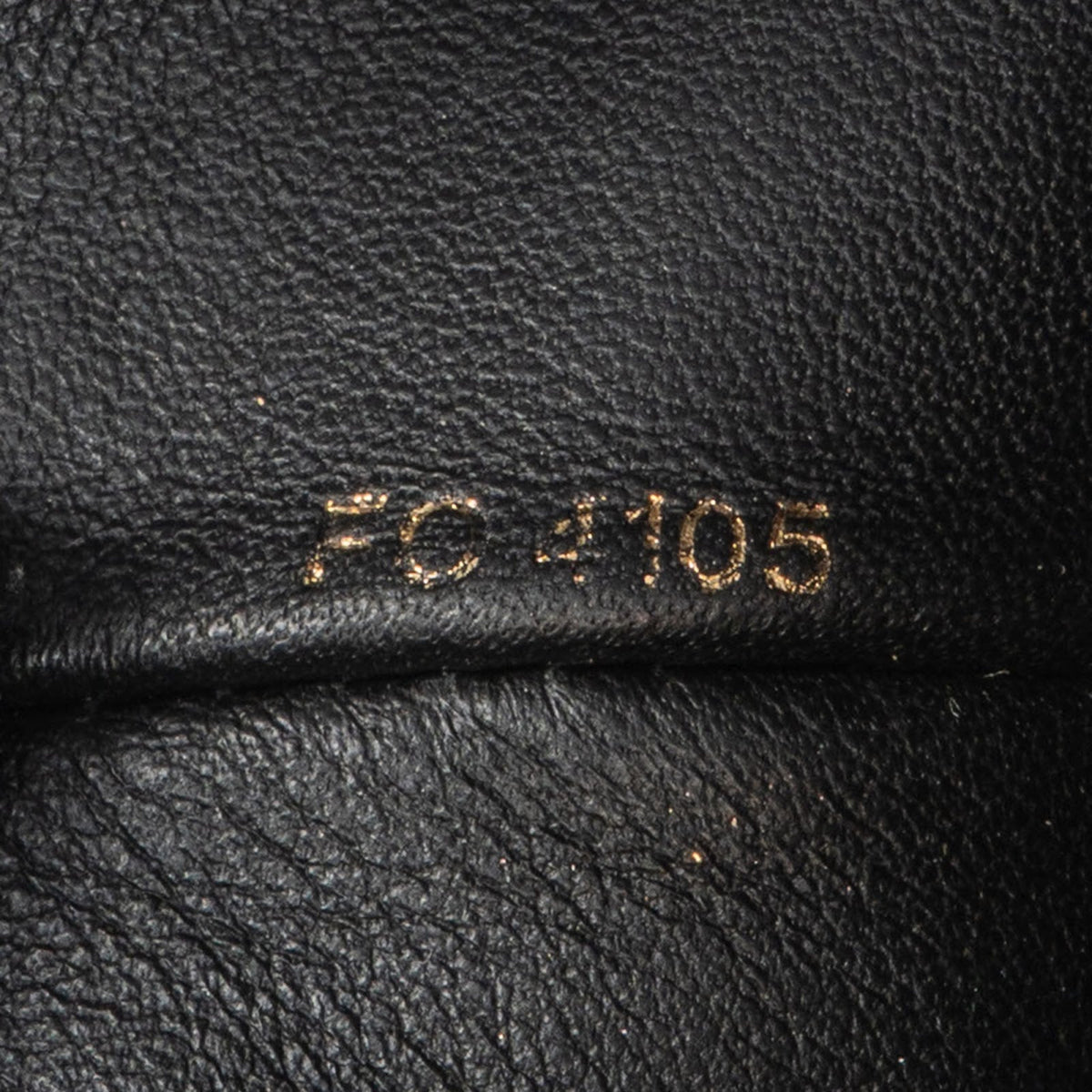 Louis Vuitton City Steamer PM mit Nieten aus schwarzem Leder – Ansicht 12