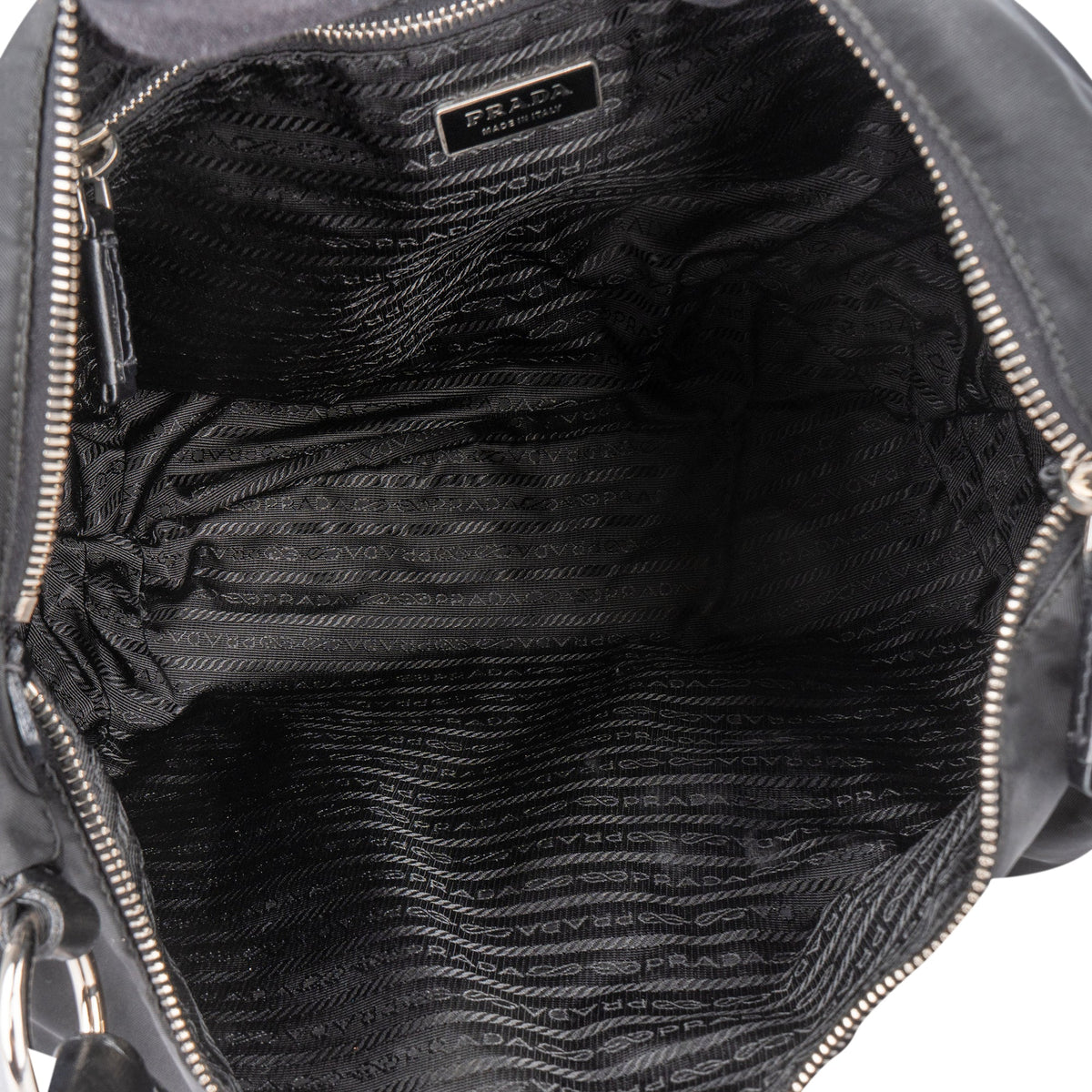 Prada Oblique Hobo aus Nylon – Ansicht 9