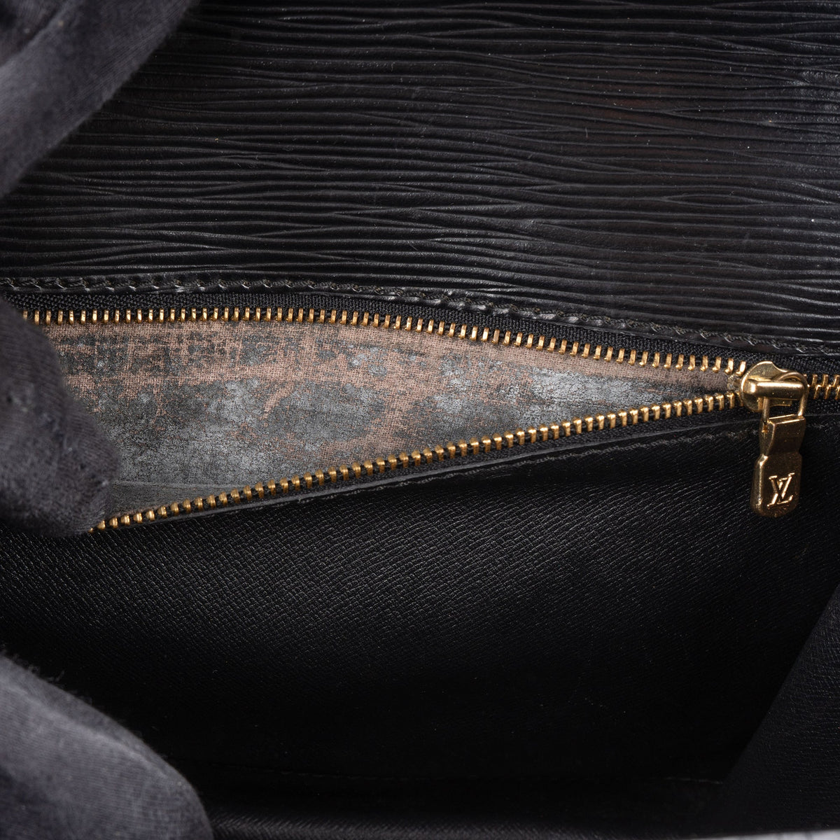 Louis Vuitton Noir Epi Leder Monceau Handtasche, Bild 9 von 12