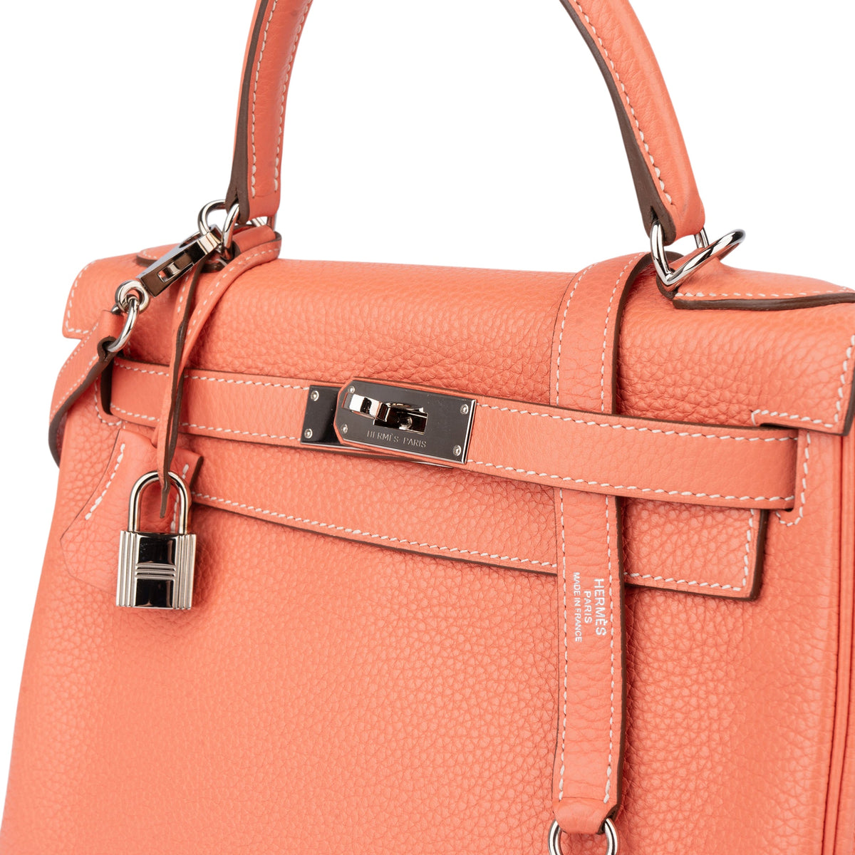 Sac à main Kelly 28 Retourne en cuir Taurillon Clémence Hermès couleur Crevette