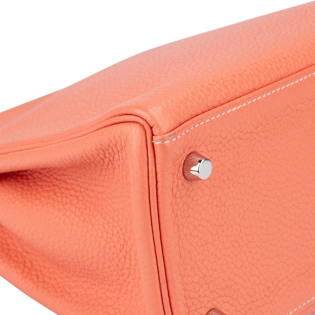 Sac à main Kelly 28 Retourne en cuir Taurillon Clémence Hermès couleur Crevette
