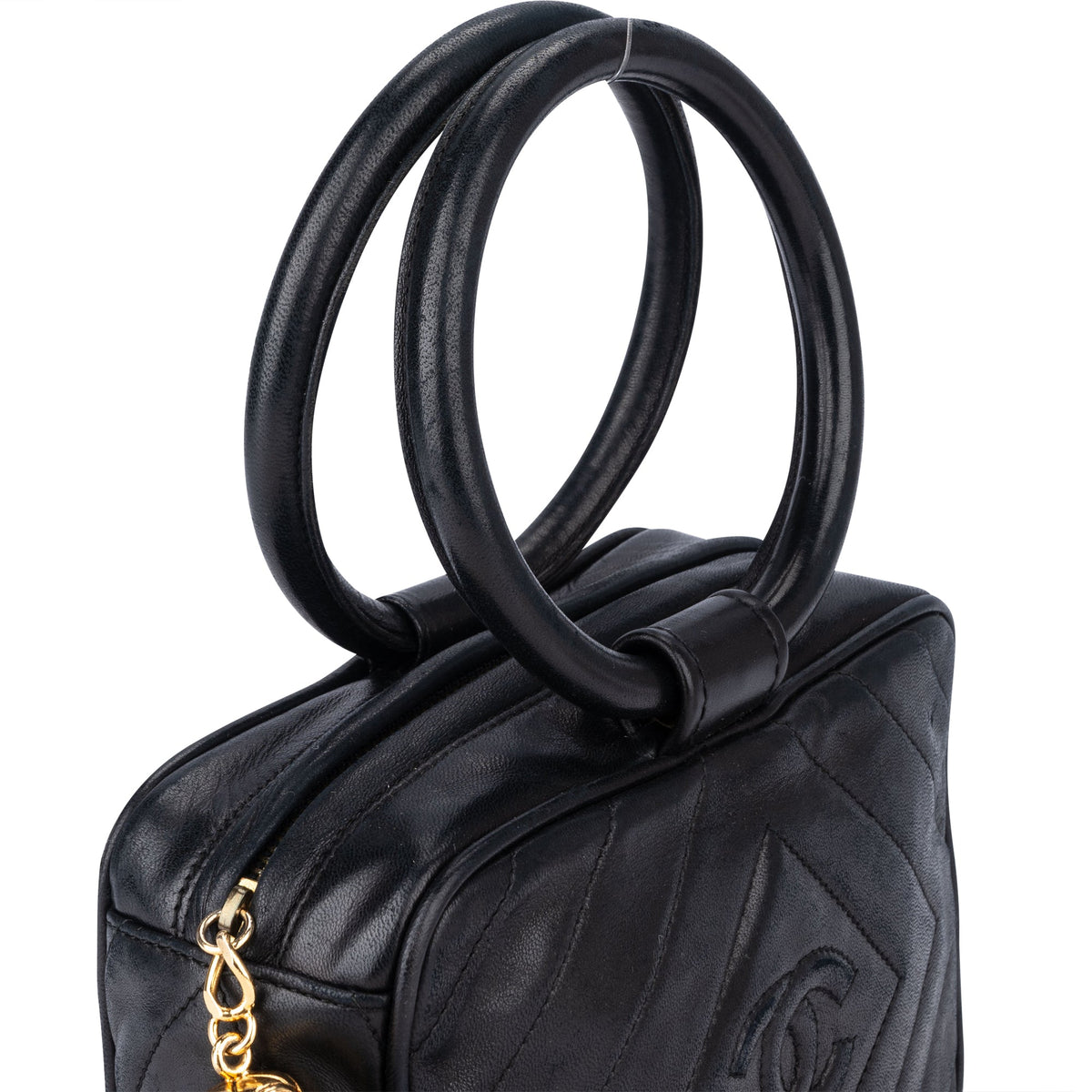 Bolso Chanel Iconic Camera Looping Circle de piel de cordero acolchada