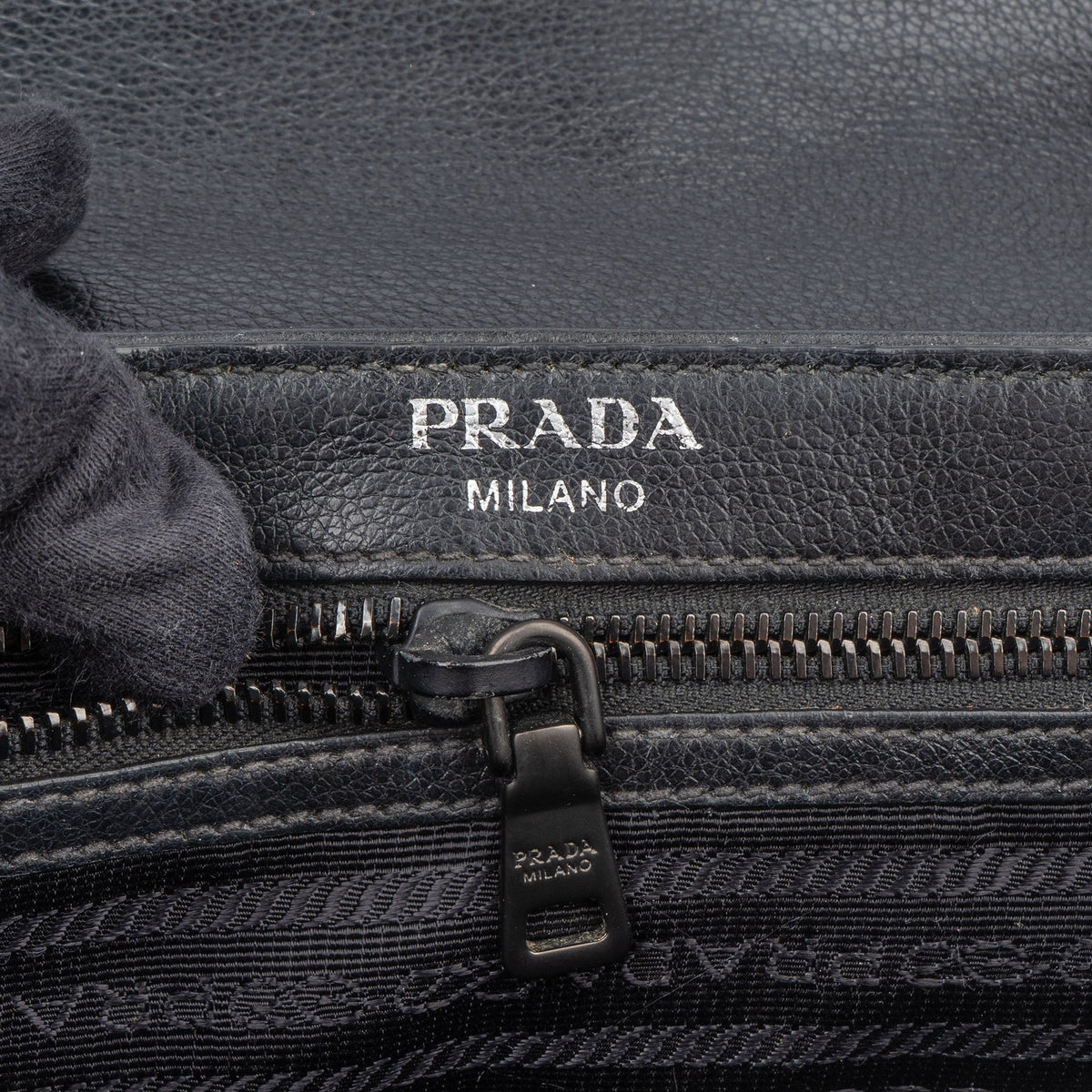 Borsa a tracolla Prada in pelle glace bicolore