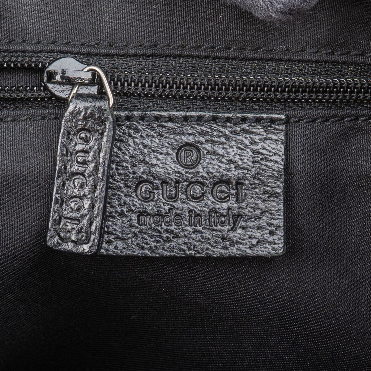 Bolso de hombro Abbey de lona con monograma GG de Gucci