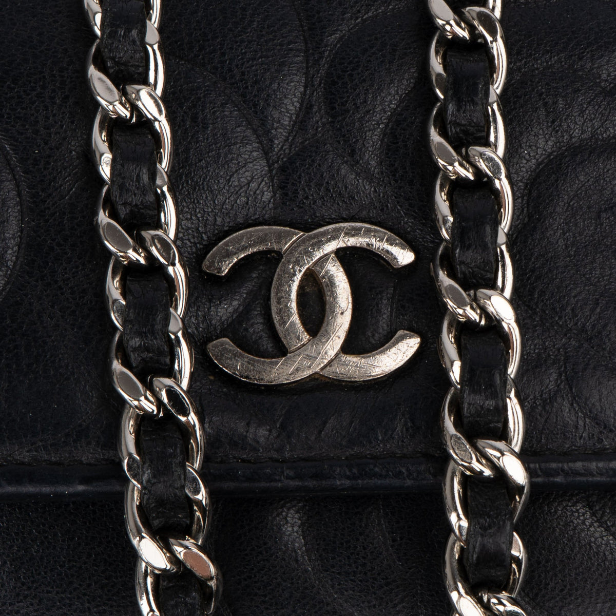 Chanel Lammleder Camellia Wallet on Chain Umhängetasche, Bild 9 von 15