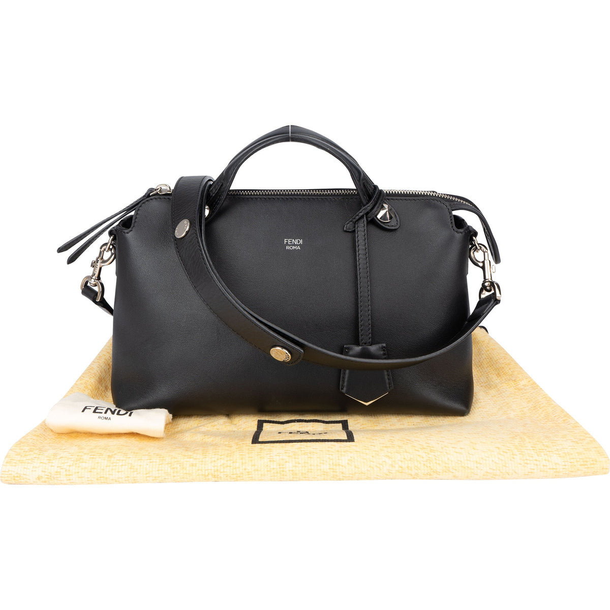 Bolso de mano Fendi By The Way en piel negra