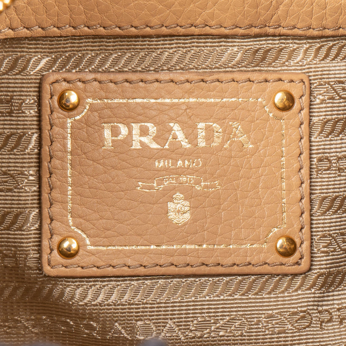 Prada City Hobo aus Vitello-Kalbsleder – Ansicht 10