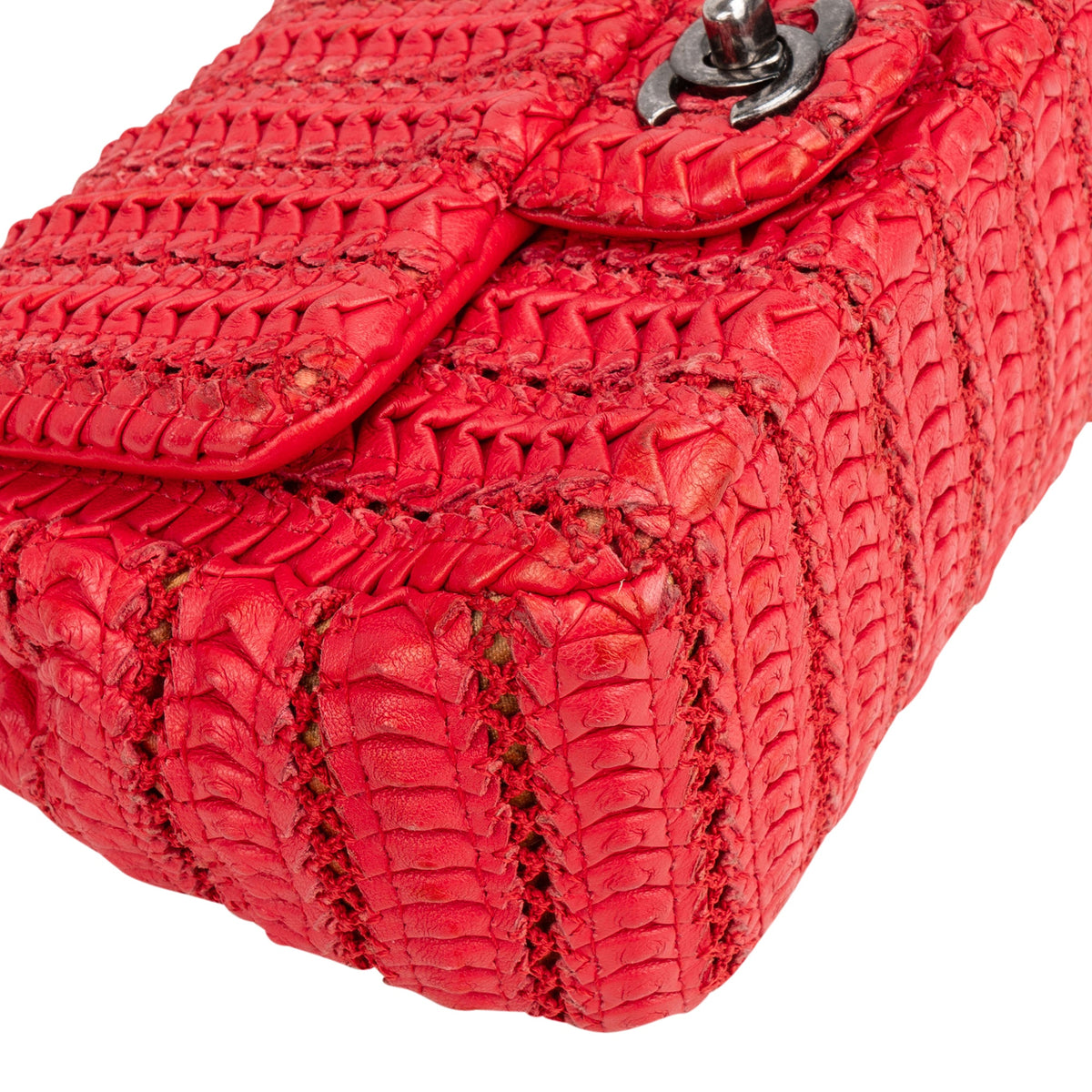 Bolso bandolera Chanel Seoul Mini Single Flap en crochet envejecido rojo