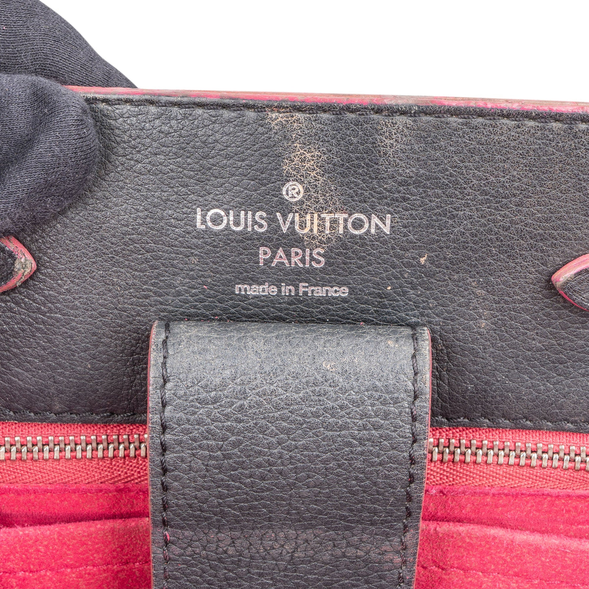 Borsa a spalla Louis Vuitton Lockme Bucket in pelle nera
