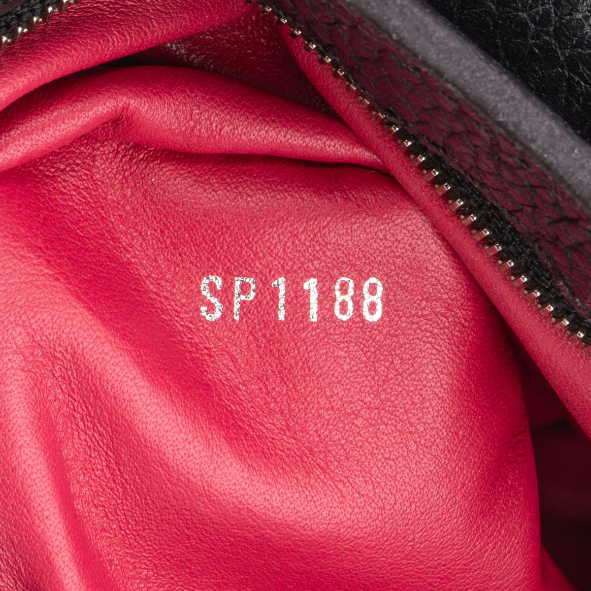 Sac à main Capucines BB en cuir Taurillon noir Louis Vuitton