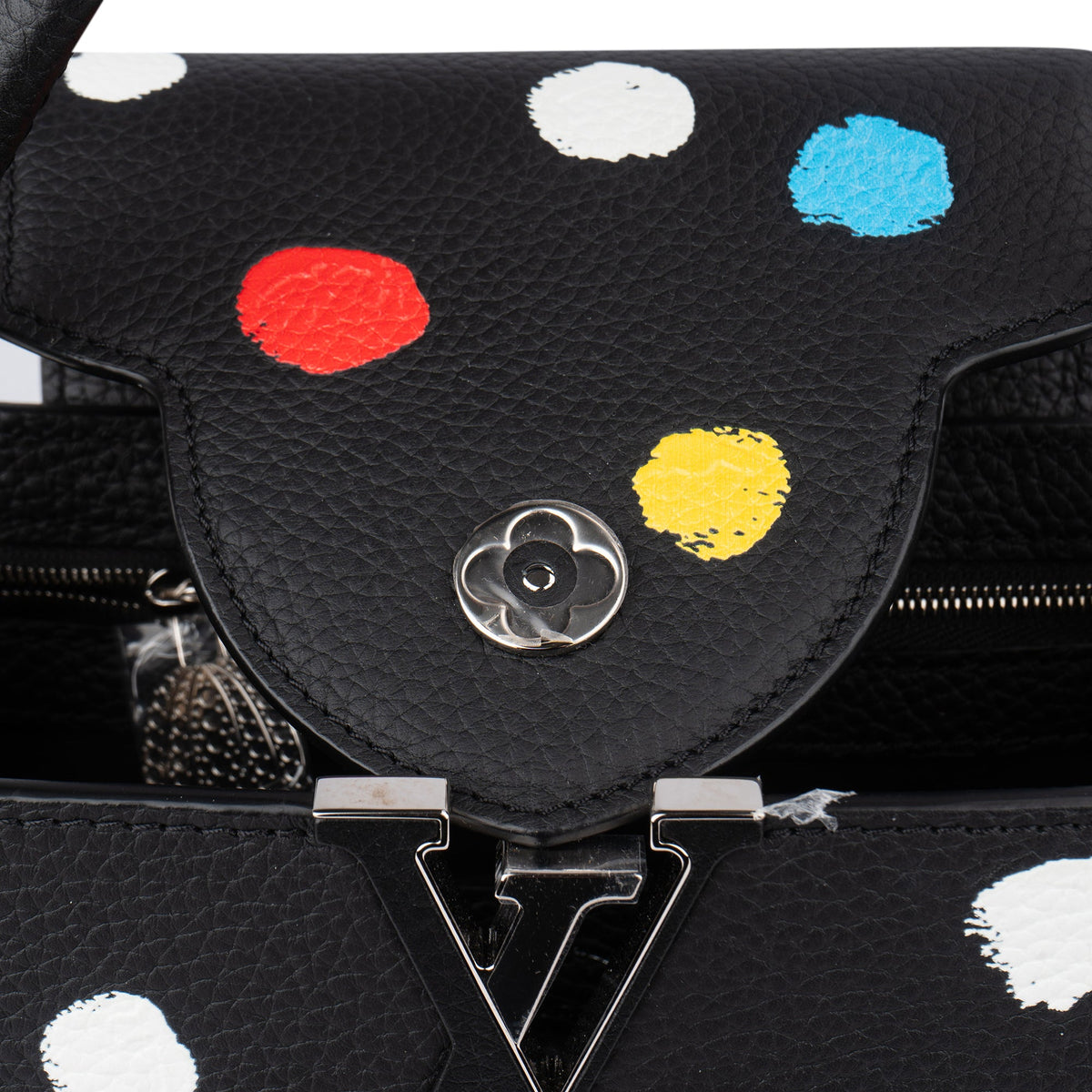 Bolso Capucines MM Louis Vuitton x Yayoi Kusama con lunares